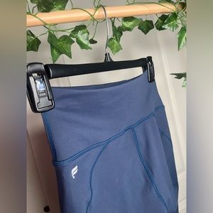 Fabletic High-Waisted Powerhold Short 9”